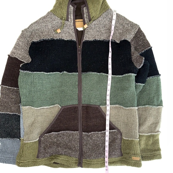 SOLD 💕Laundromat/Lost Horizons Patchwork Sweater Jacket - Picture 15 of 16